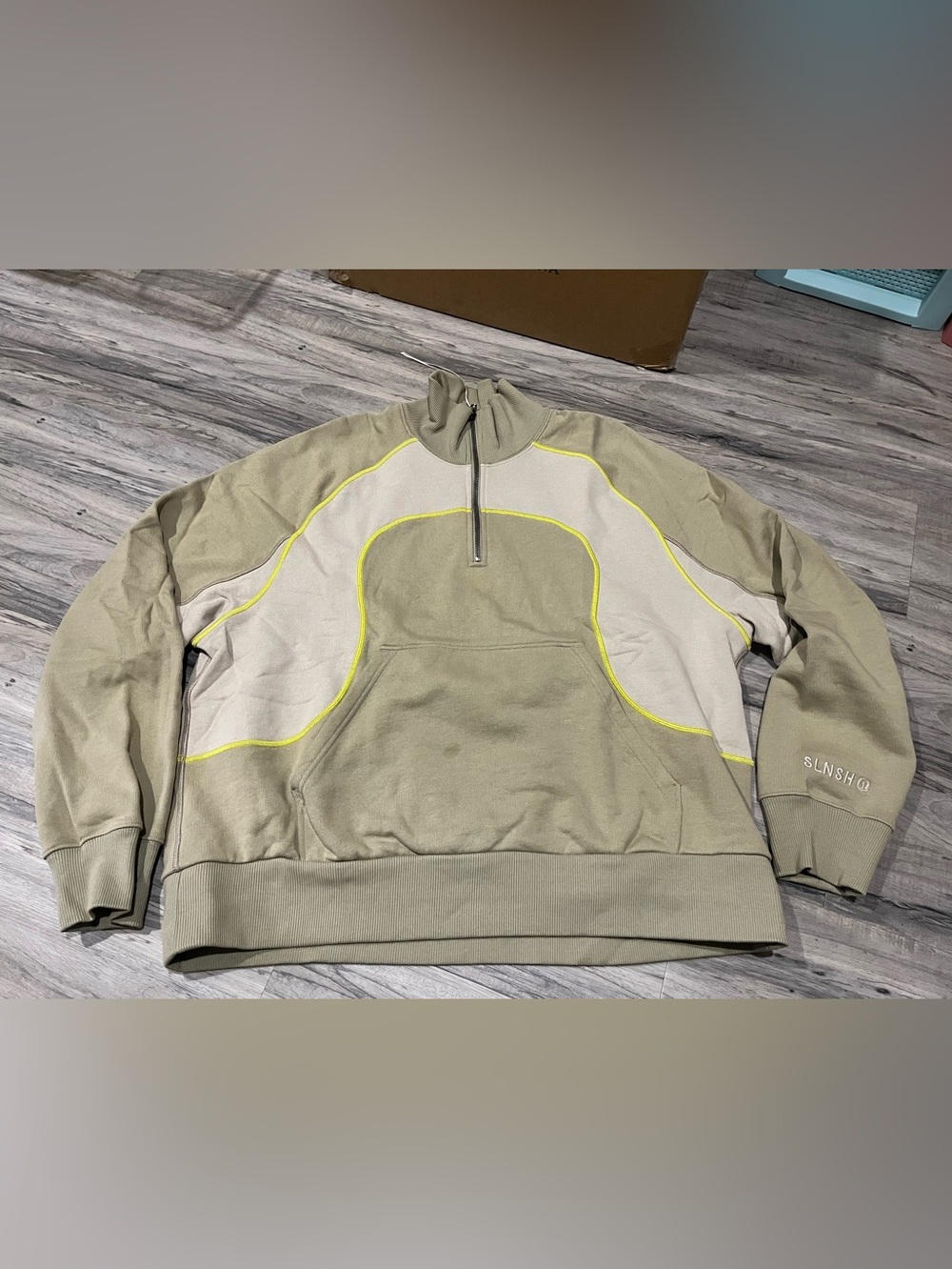 lululemon athletica Men's Zip Pullover in Sage Green with Neon Yellow Trim